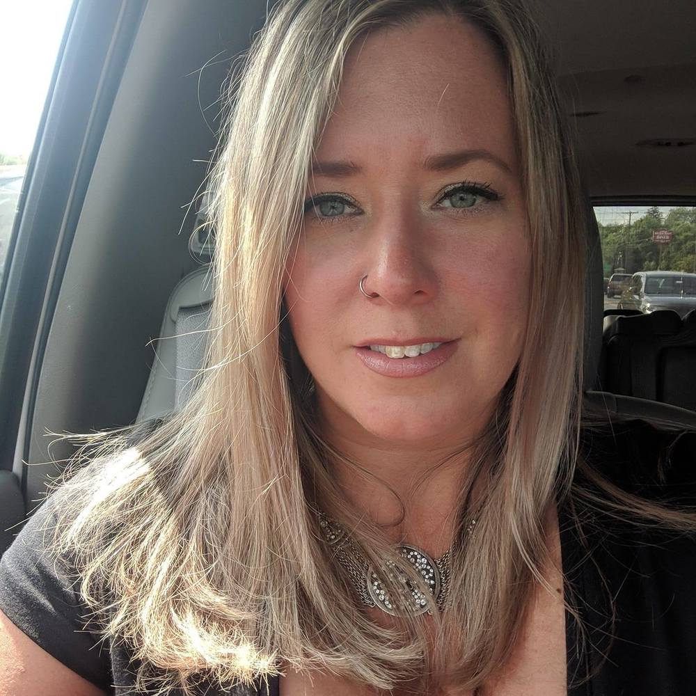 Meet your Posher, Stephanie